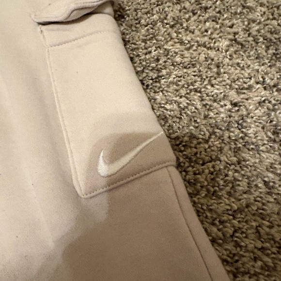 Gymshark Nike Beige Fleece Sweats - Picture 2 of 5